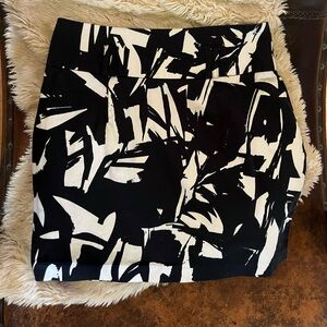Black and white mini skirt